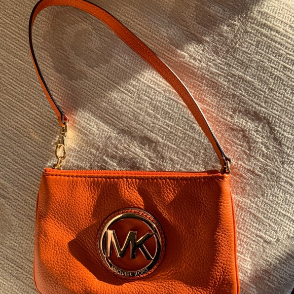 Michael Kors Wristlet NWOT - Picture 3 of 7